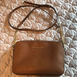 Michael Kors jet set purse
